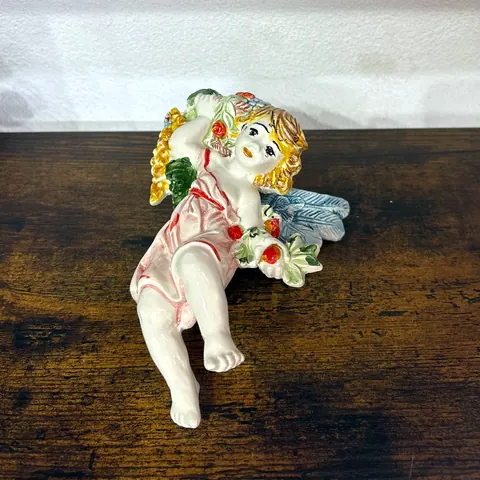 Angioletto, bomboniera in ceramica di Caltagirone