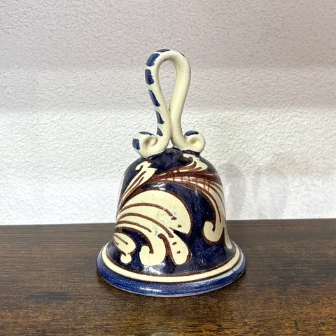 Little bell, ceramic bomboniera from Caltagirone