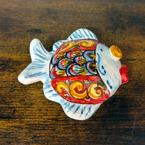 Peacock-tail fish, ceramic bomboniera from Caltagirone