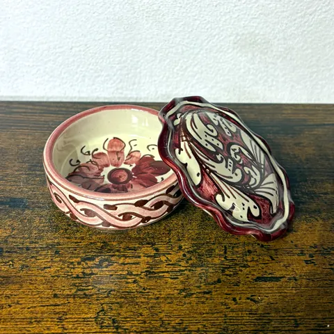 Little jewelry box, ceramic bomboniera from Caltagirone